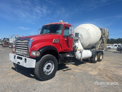 2015 Mack GU813 8x4 Mixer Truck