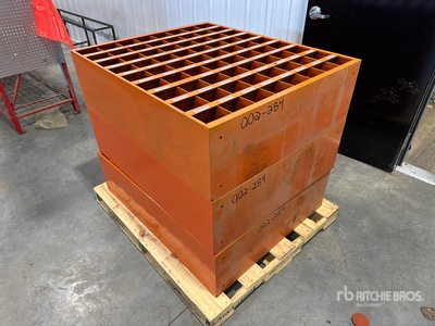 Quantity of (3) Bolt Bin