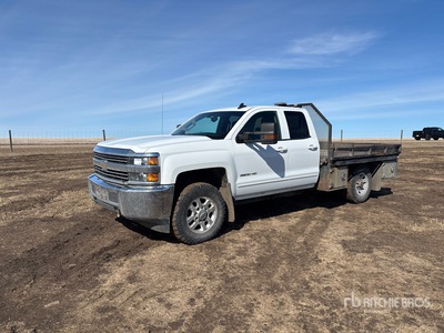 2015 Chevrolet 3500 Silverado 4x4 Extended Cab Camion à Plateau