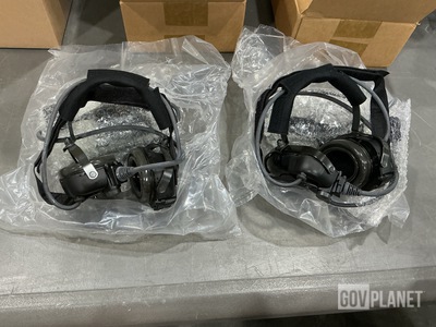 (31) A3206695 Headsets