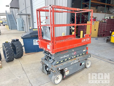 2017 Skyjack SJIII-3219 Electric Scissor Lift