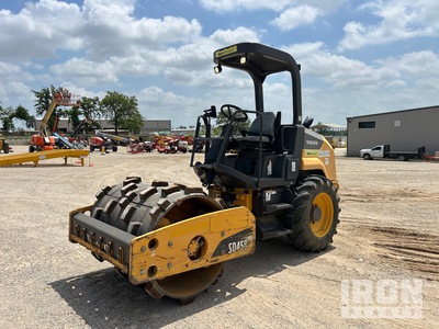 2017 Volvo SD45B Smooth Drum Compactor