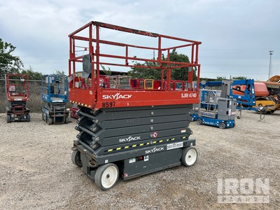 2017 Skyjack SJIII 4740 Electric Scissor Lift