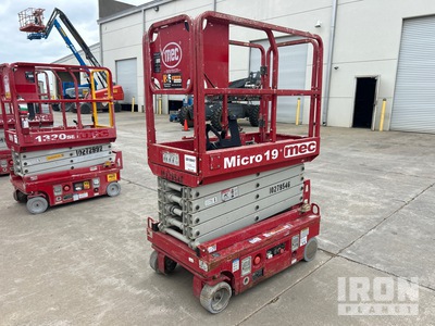 2019 Mec Micro 19 Electric Scissor Lift (Inoperable)