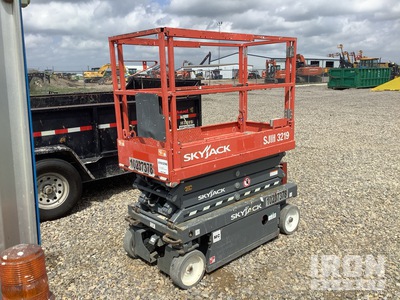 2018 Skyjack 3219 Electric Scissor Lift