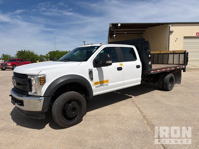 2019 Ford F550 XL 4x4 Crew Cab Flatbed Truck