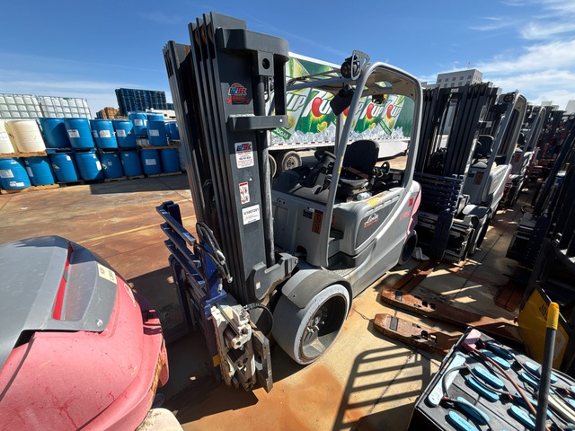 2019 Linde RX60-40 5400 lb Electric Forklift (Inoperable)