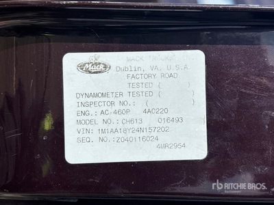 2004 Mack T/A Sleeper Truck Tractor