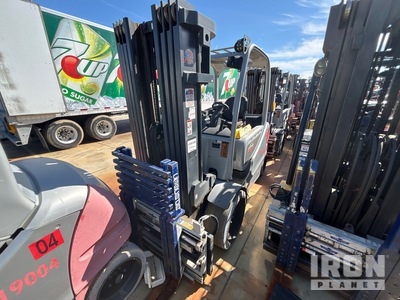 2019 Linde RX60-40 5400 lb Chariot Élévateur Électrique (Inoperable)