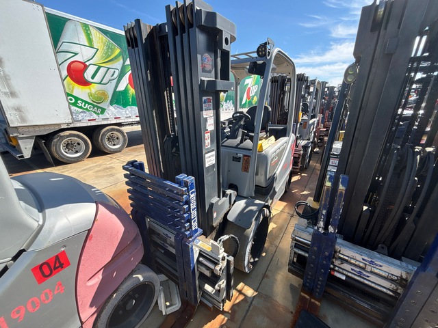 2019 Linde RX60-40 5400 lb Electric Forklift (Inoperable)