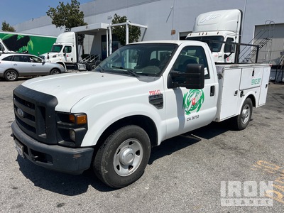 2009 Ford F-250 XL 4x2 Utility Truck
