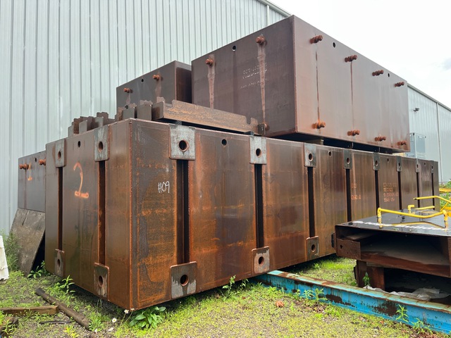 Quantity of (4) American Pontoon Company Barges Quantity of (4) American Pontoon Company Barges