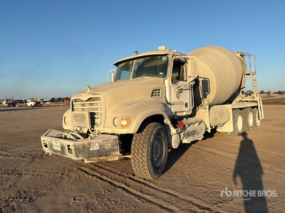 2005 Mack CV713 Mixer Truck