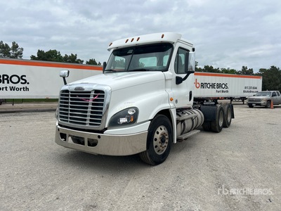 2019 Freightliner Cascadia 125 6x4 Cabeza Tractora Cabina Corta