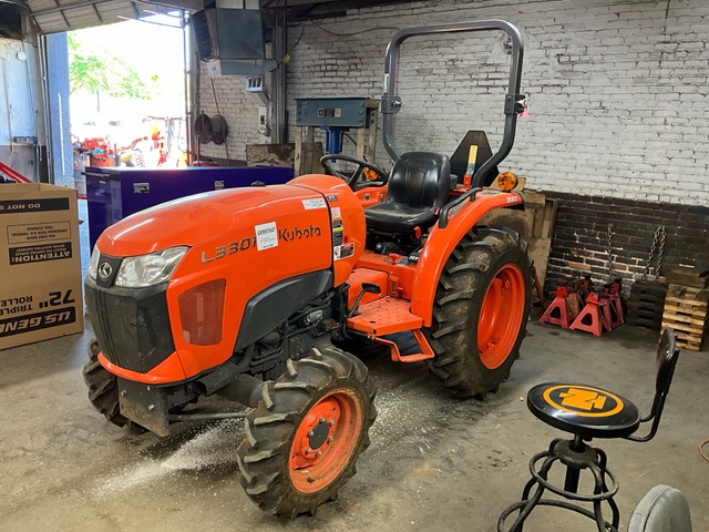 2021 Kubota L3301 HST 4WD Utility Tractor (Inoperable)