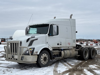 2016 Volvo VNL630 6x4 T/A Slaapcabine Trekker