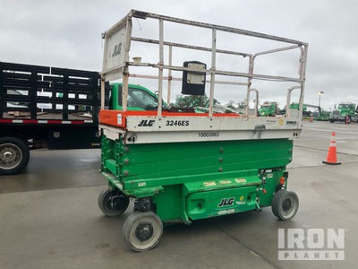 2018 JLG 3246ES Electric Scissor Lift