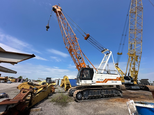 2014 Zoomlion ZCC1100H 100 ton Lattice-Boom Crawler Crane