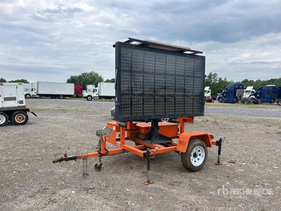 2017 National Signal Sunray 480 Solar Message Board