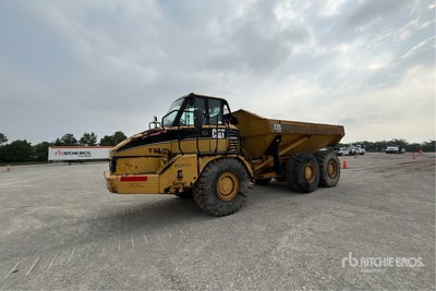 2005 Cat 725 Articulated Dump Truck