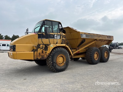 2006 Cat 725 Articulated Dump Truck
