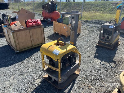 2012 Atlas Copco LG200 Reversible Plancha compactadora