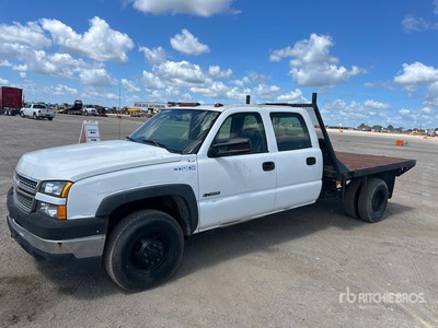 2005 Chevrolet Silverado 3500 4x4 Crew Cab 平台トラック