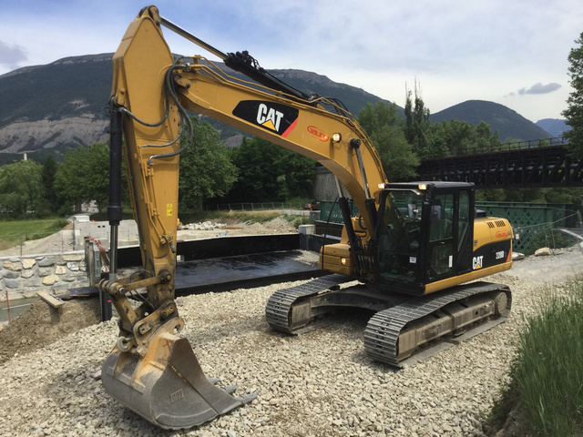 2011 Cat 320DL Track Excavator 2011 Cat 320DL Track Excavator