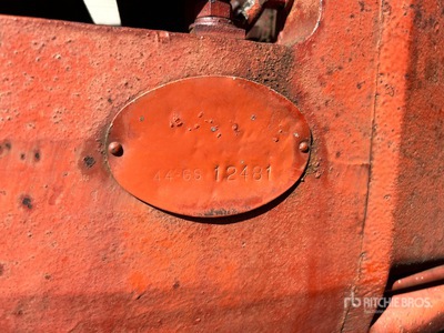 Massey-Harris 44 2WD Wide Front Tractor histórico