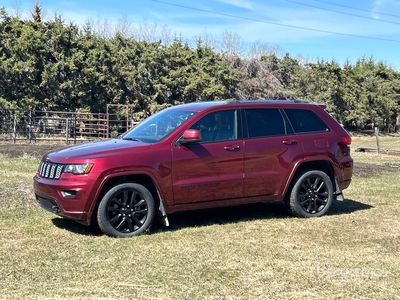 2020 Jeep Grand Cherokee Laredo 4WD SUV
