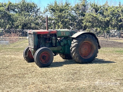 Oliver 99 2WD Wide Front Antique Tractor