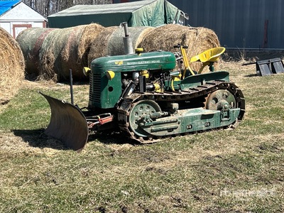 Oliver Cletrac HG-42 Crawler Antique Tractor