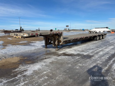 2011 Manac 53 ft Tri/A Step Deck Trailer