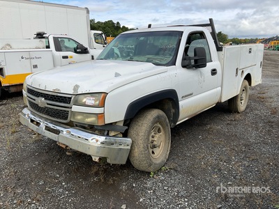2006 Chevrolet Silverado 2500HD 4x4 Ciężarówka użytkowa