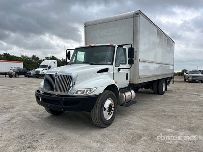 2019 International 4300 4x2 Furgonetka