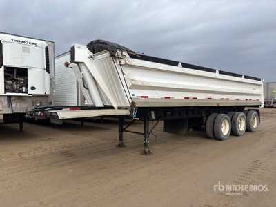 2003 Arnes 31 ft Tri/A End Dump Trailer