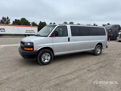 2023 Chevrolet Express 10 Passenger Van