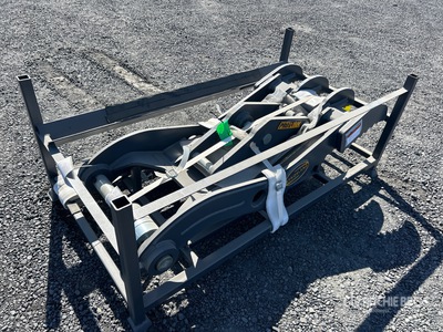 62 in Progressive Link ثمب حفارة - Fits 13 ton Excavator w/ 60 mm Main Pin (Unused)