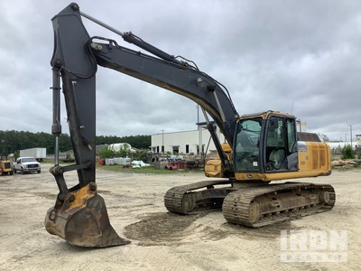 2013 John Deere 210GLC 油圧ショベル