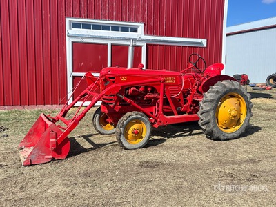 1948 Massey-Harris 22 2WD Wide Front Ciągnik zabytkowy