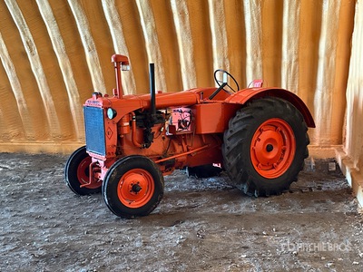 1937 Allis Chalmers U 2WD Wide Front Ciągnik zabytkowy