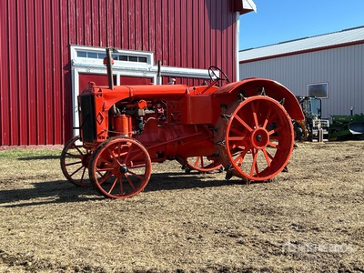 1938 Allis Chalmers U 2WD Wide Front جرار تاريخي