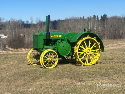 1932 John Deere D 2WD Wide Front Tractor histórico