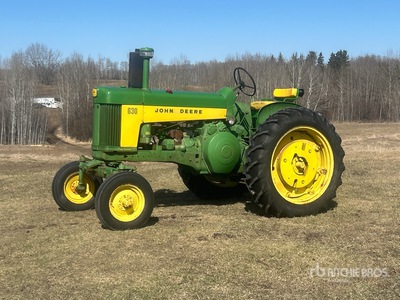 1959 John Deere 630 2WD Wide Front Row Crop Tractor histórico