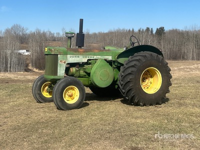 1959 John Deere 830 2WD Wide Front Tractor histórico