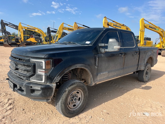 2022 Ford F-250 Lariat 4x4 Crew Cab Pickup