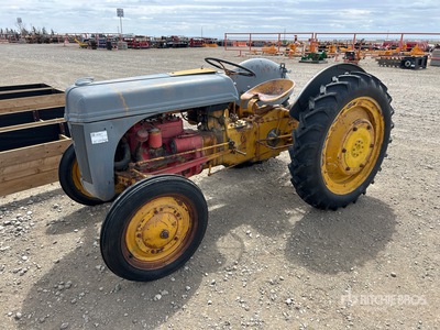Ford 2WD Antique Tractor
