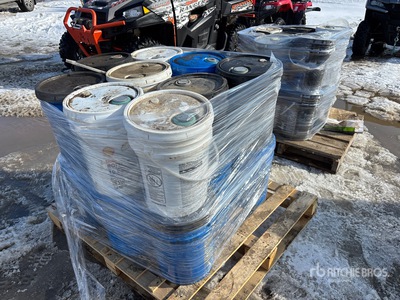 Quantity of (2) Pallets of Cat Transmission & Drive Oil