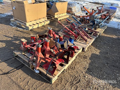Quantity of (4) Pallets of Jack Stands أدوات يدوية متنوعة