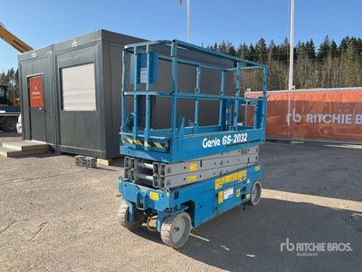 2005 Genie GS-2032 Electric Schaarlift (Inoperable)